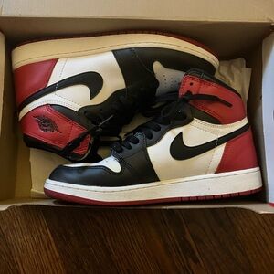 ❤️ AIR JORDAN 🖤 HIGH-TOP DUNKS